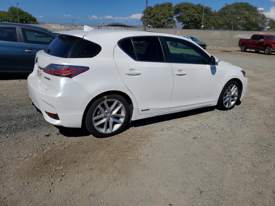 2017 LEXUS CT 200 3