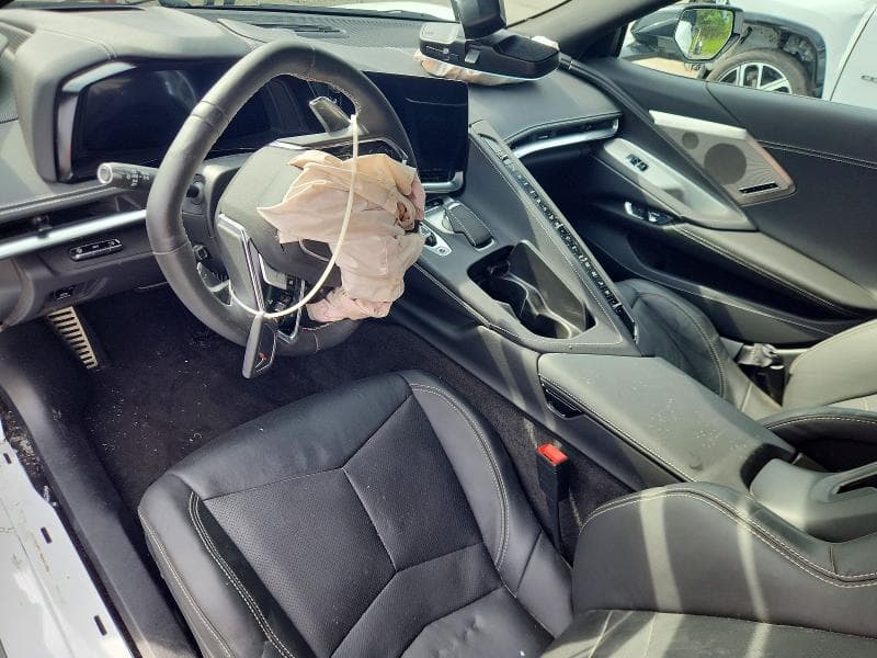 2024 CHEVROLET CORVETTE STINGRAY 2LT 8