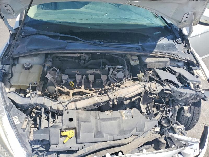 2017 FORD FOCUS SE 11