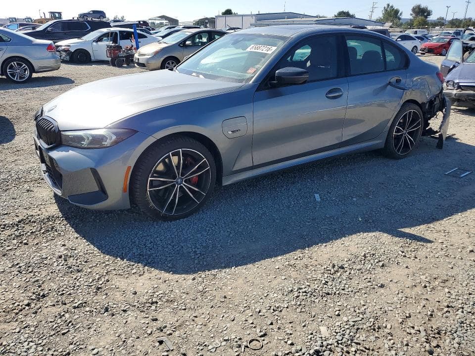 2023 BMW 330E - 1