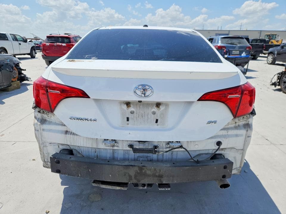 2018 TOYOTA COROLLA SE 6