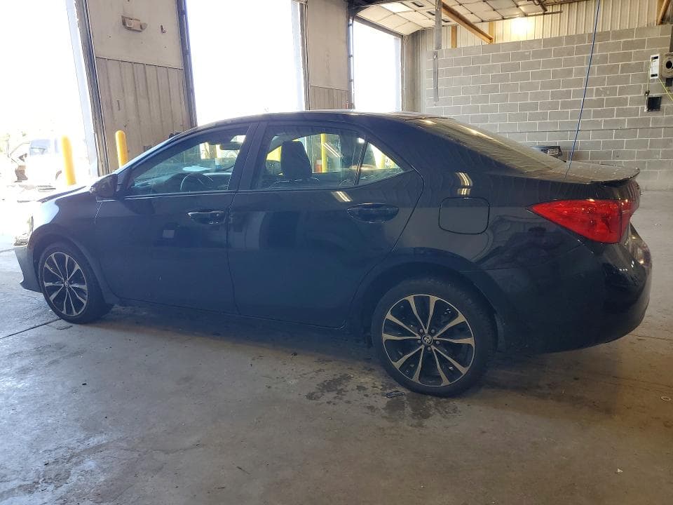 2017 TOYOTA COROLLA SE 2