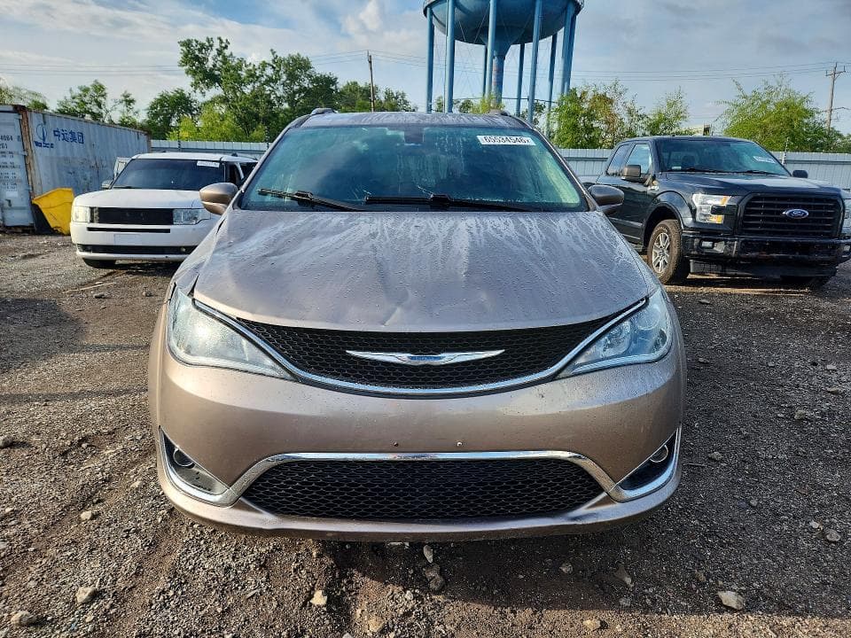 2018 CHRYSLER PACIFICA TOURING L PLUS 5