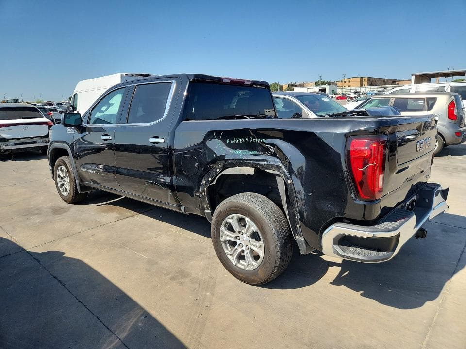 2023 GMC SIERRA C1500 SLT 2