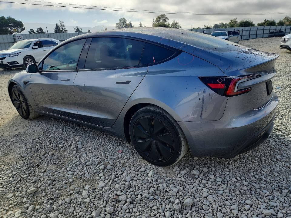 2025 TESLA MODEL 3 2