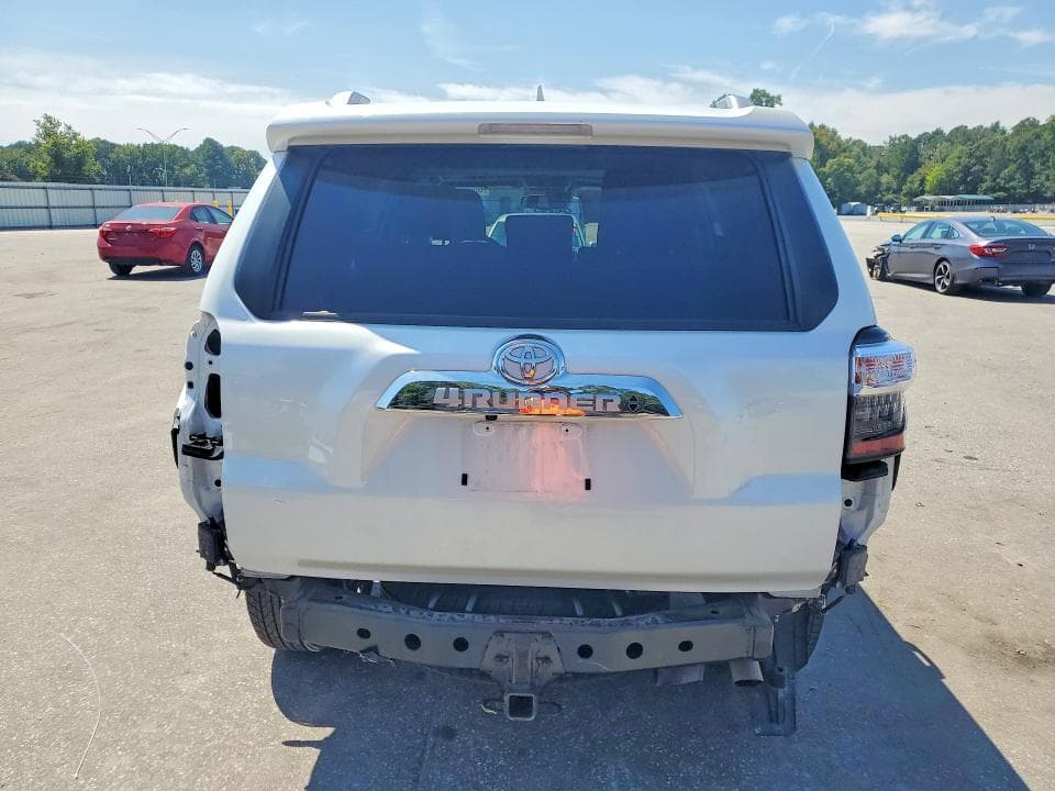 2024 TOYOTA 4RUNNER LIMITED 6
