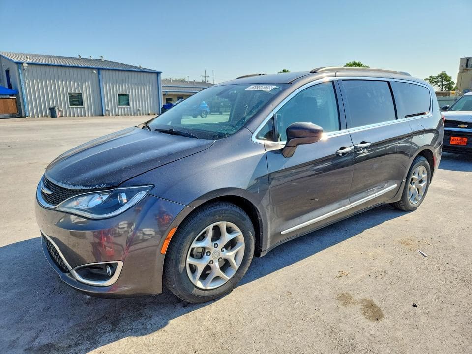 2017 CHRYSLER PACIFICA TOURING L - 1