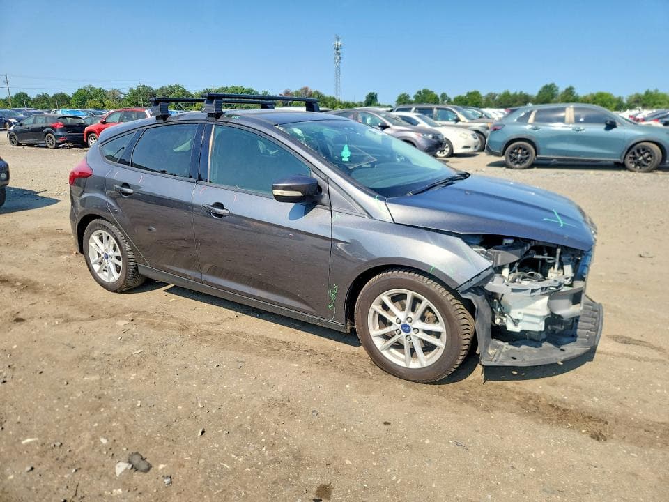 2017 FORD FOCUS SE 4