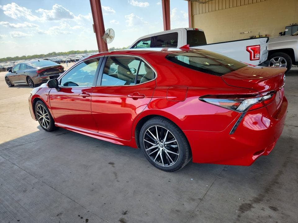 2022 TOYOTA CAMRY SE 2