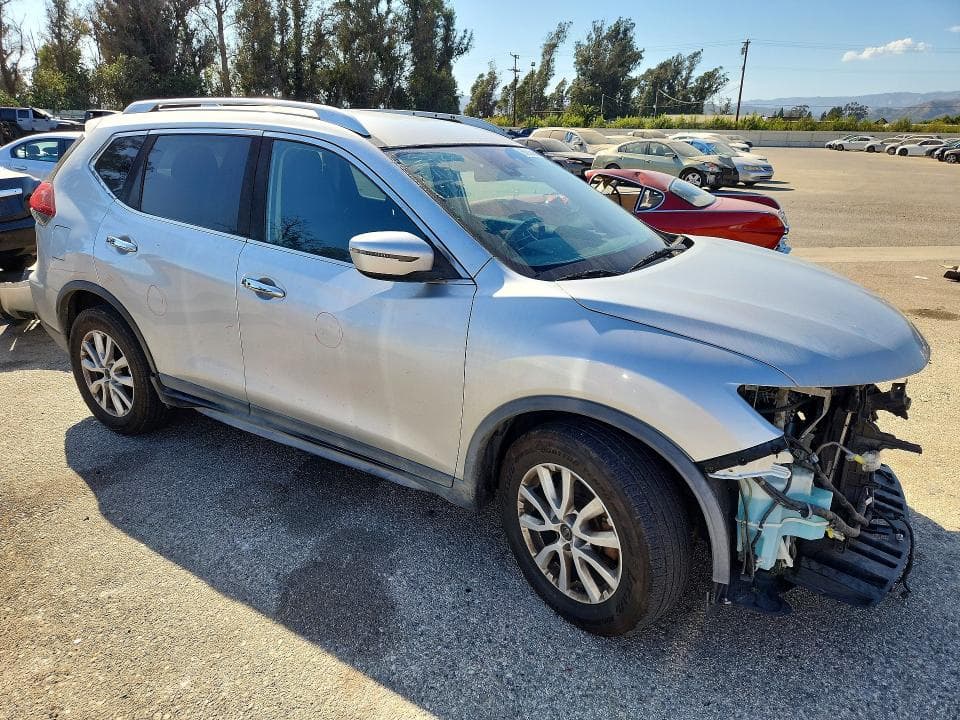 2020 NISSAN ROGUE SV 4