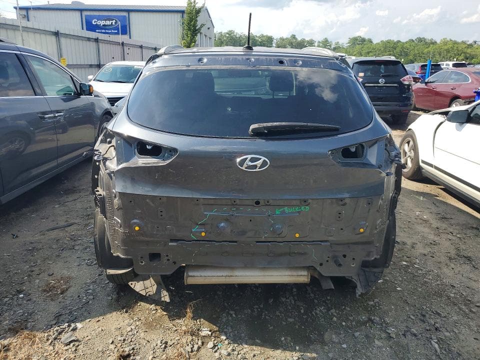 2017 HYUNDAI TUCSON SE 6