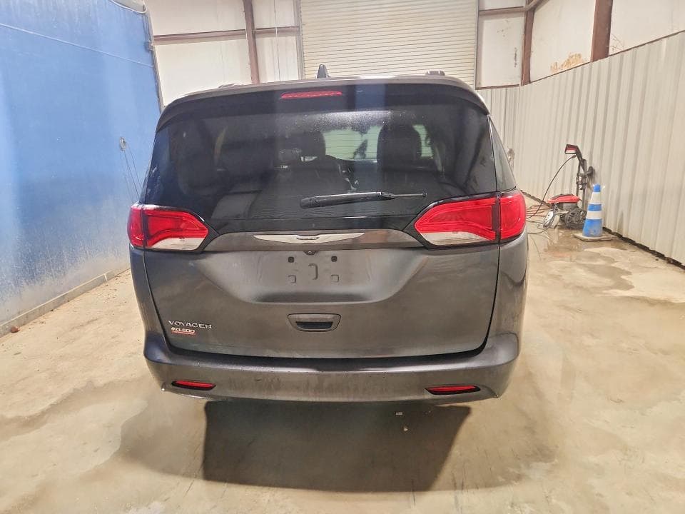 2021 CHRYSLER VOYAGER LXI 6