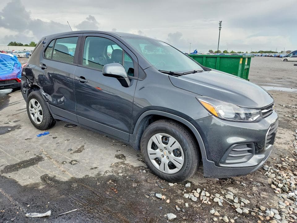 2019 CHEVROLET TRAX LS 4