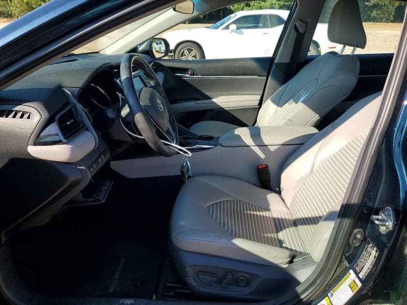 2019 TOYOTA CAMRY SE 7