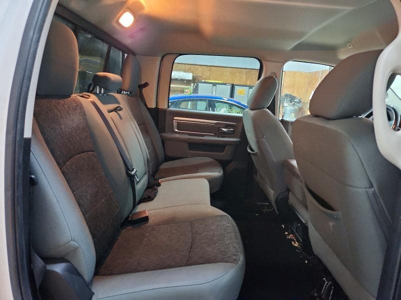 2017 RAM 1500 SLT 10