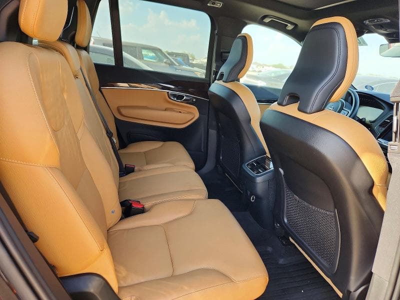2019 VOLVO XC90 T6 MOMENTUM 11