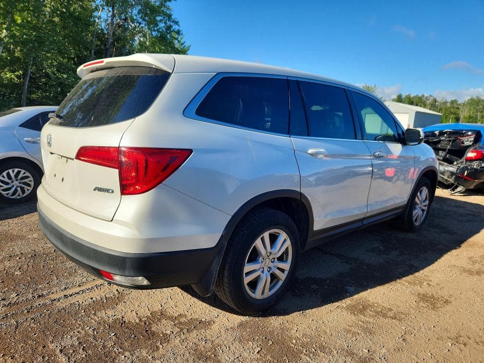2017 HONDA PILOT LX 3