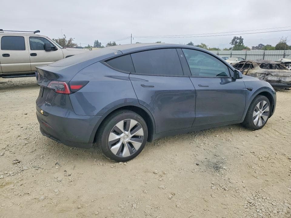 2023 TESLA MODEL Y 3