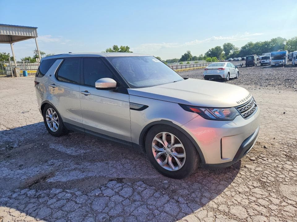 2017 LAND ROVER DISCOVERY SE 4