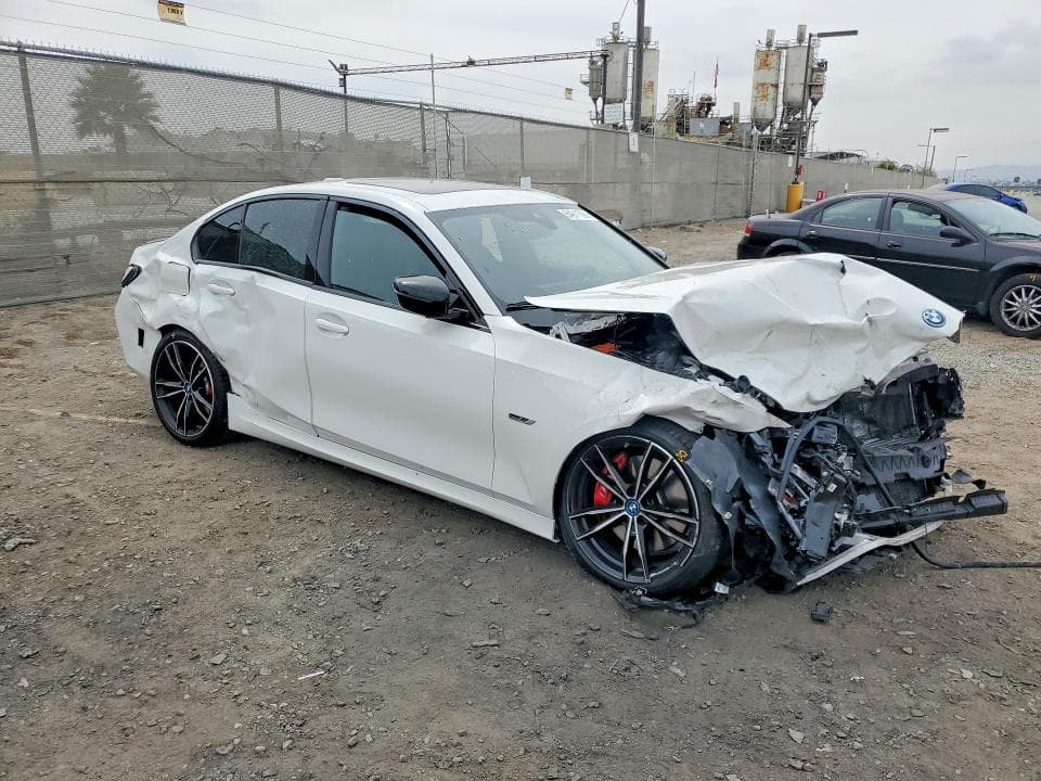 2023 BMW 330E 4
