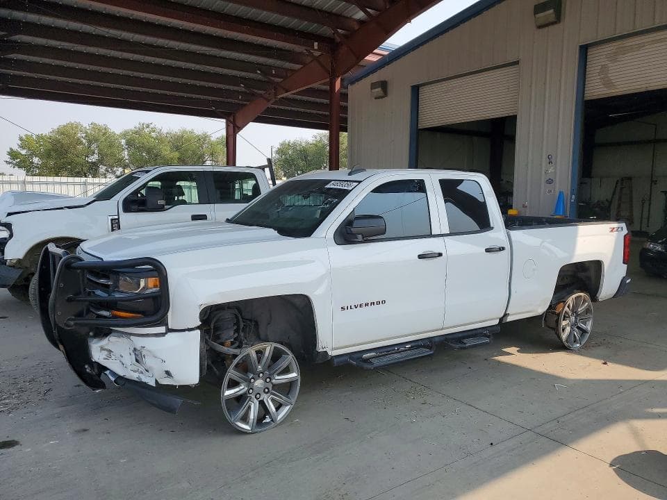 2017 CHEVROLET SILVERADO K1500 LT - 1