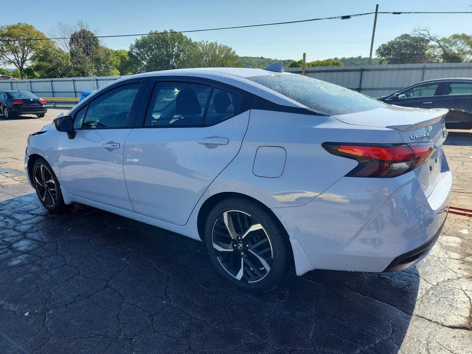 2025 NISSAN VERSA SR 2