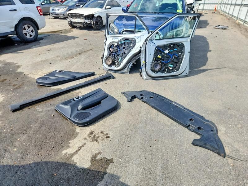 2021 HYUNDAI VENUE SEL 13