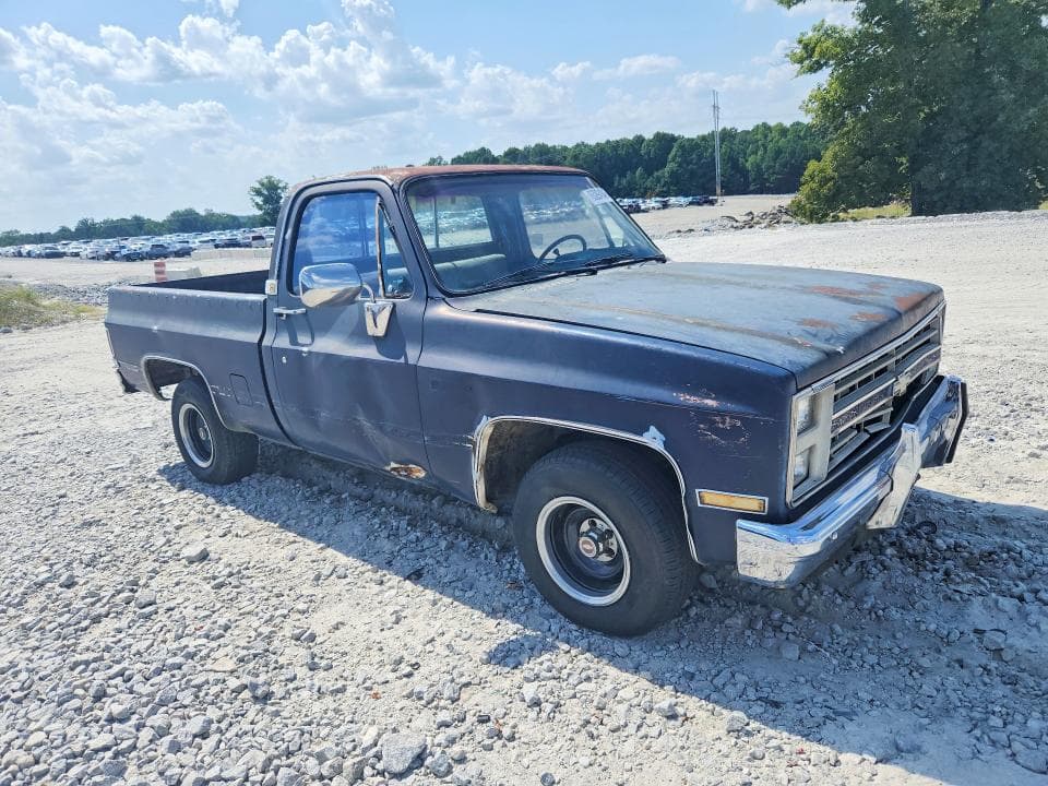 1985 CHEVROLET C10 4