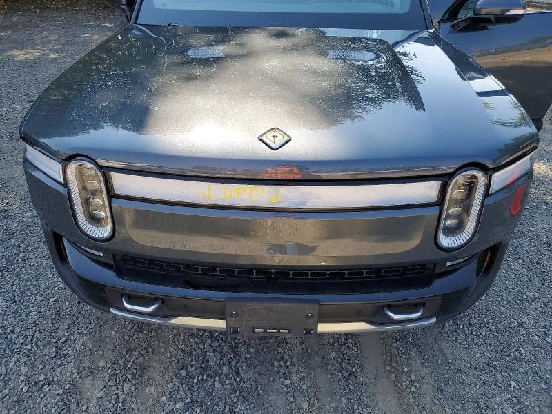 2022 RIVIAN R1T ADVENTURE 11
