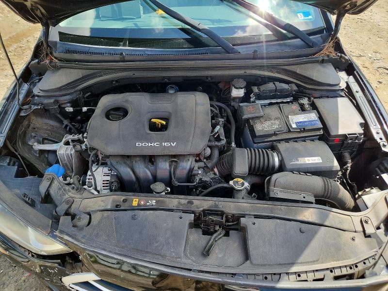 2018 HYUNDAI ELANTRA SE 11