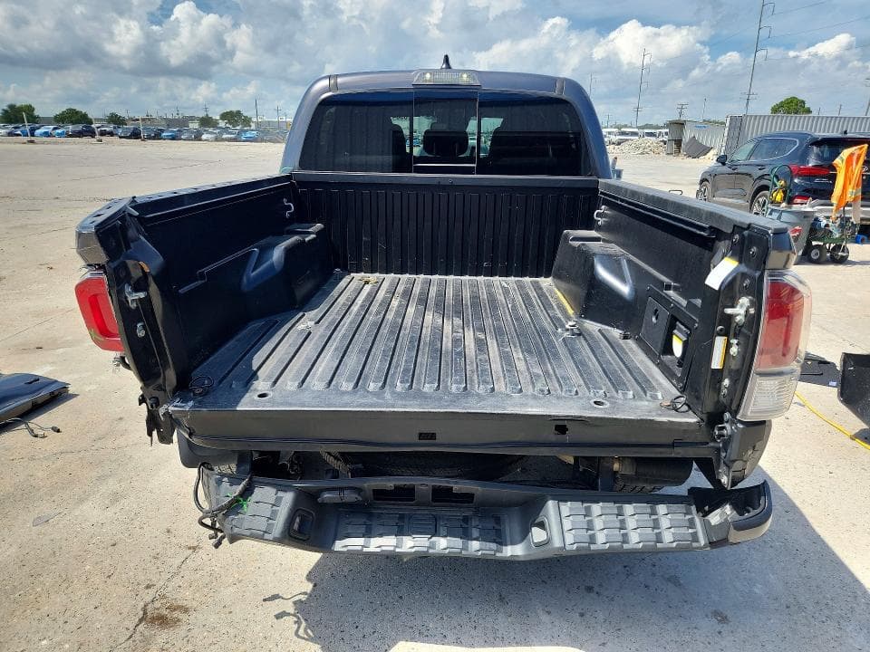 2023 TOYOTA TACOMA TRD SPORT 6