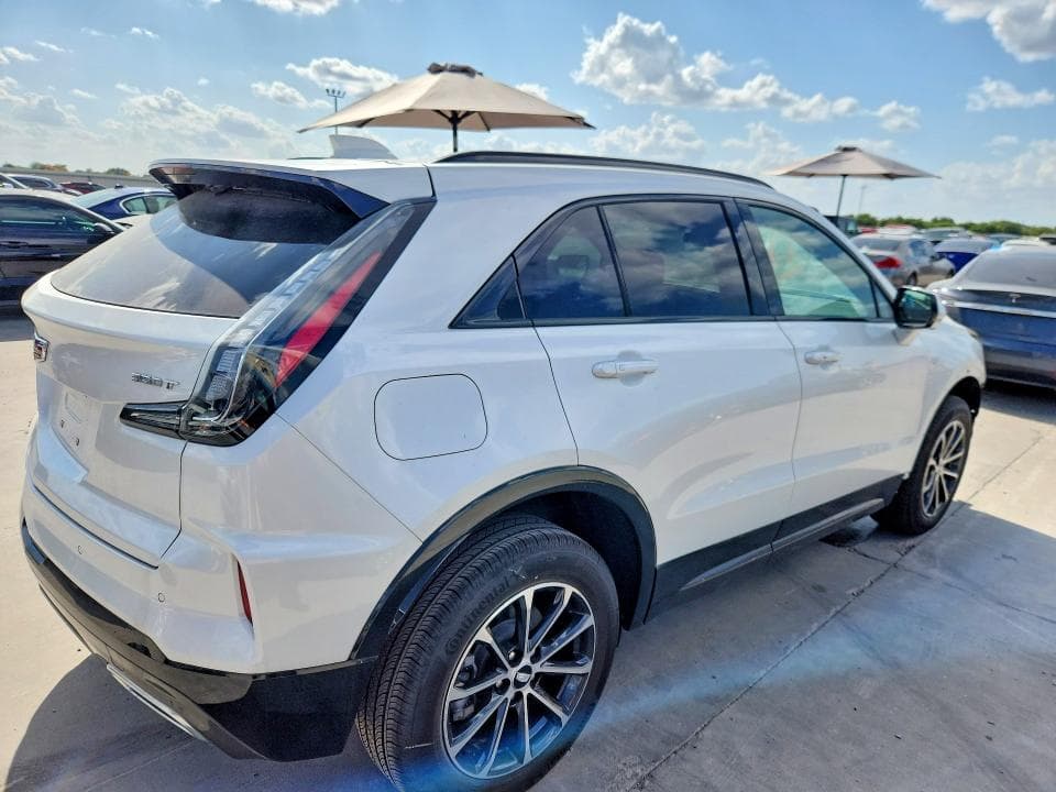 2025 CADILLAC XT4 SPORT 3