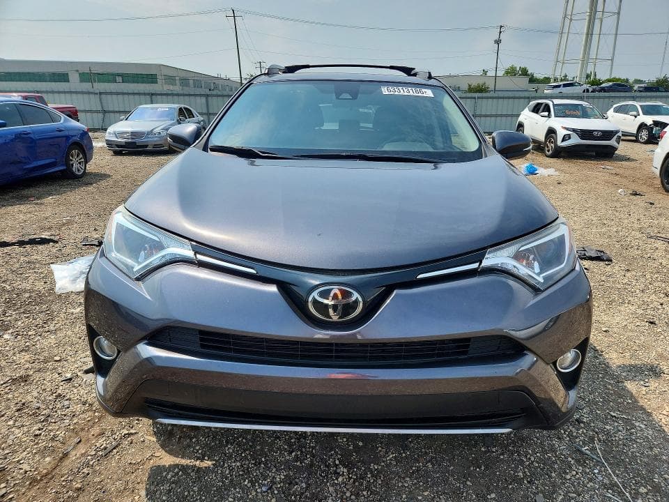 2017 TOYOTA RAV4 XLE 5