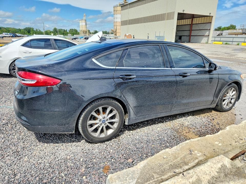 2017 FORD FUSION SE 3