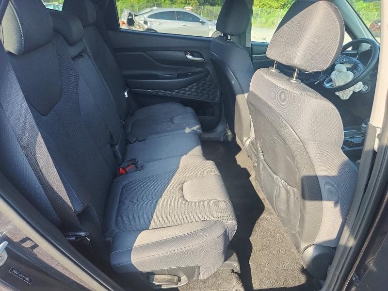 2020 HYUNDAI SANTA FE SE 11