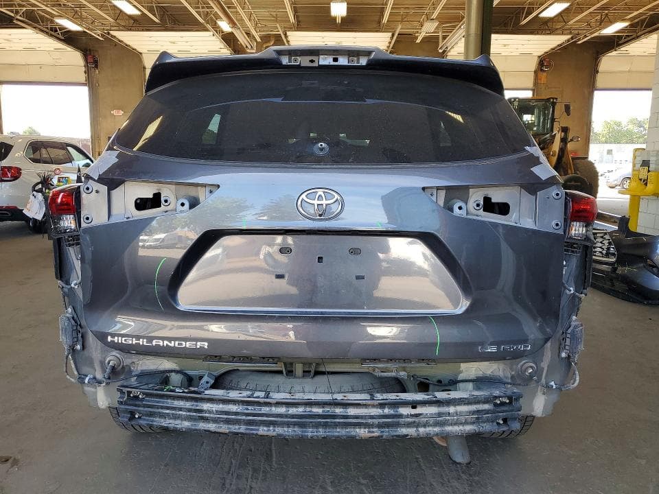 2020 TOYOTA HIGHLANDER LE 6