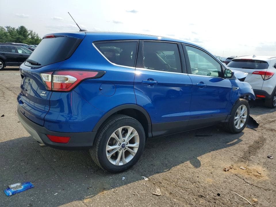 2017 FORD ESCAPE SE 3