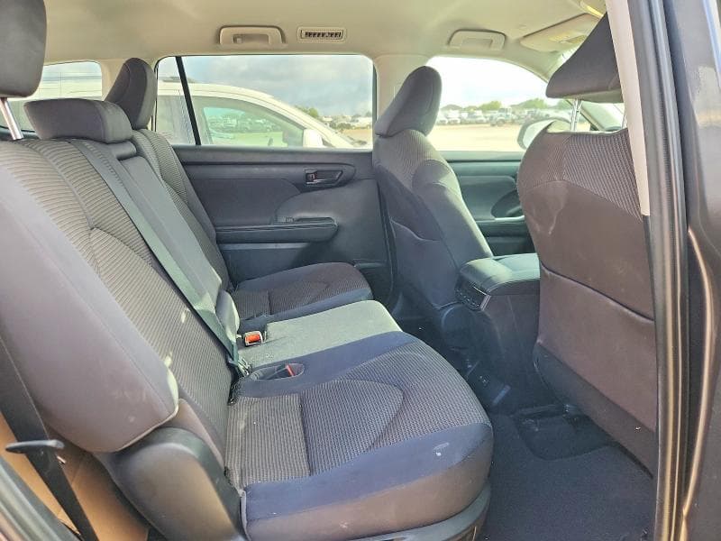 2021 TOYOTA HIGHLANDER L 10