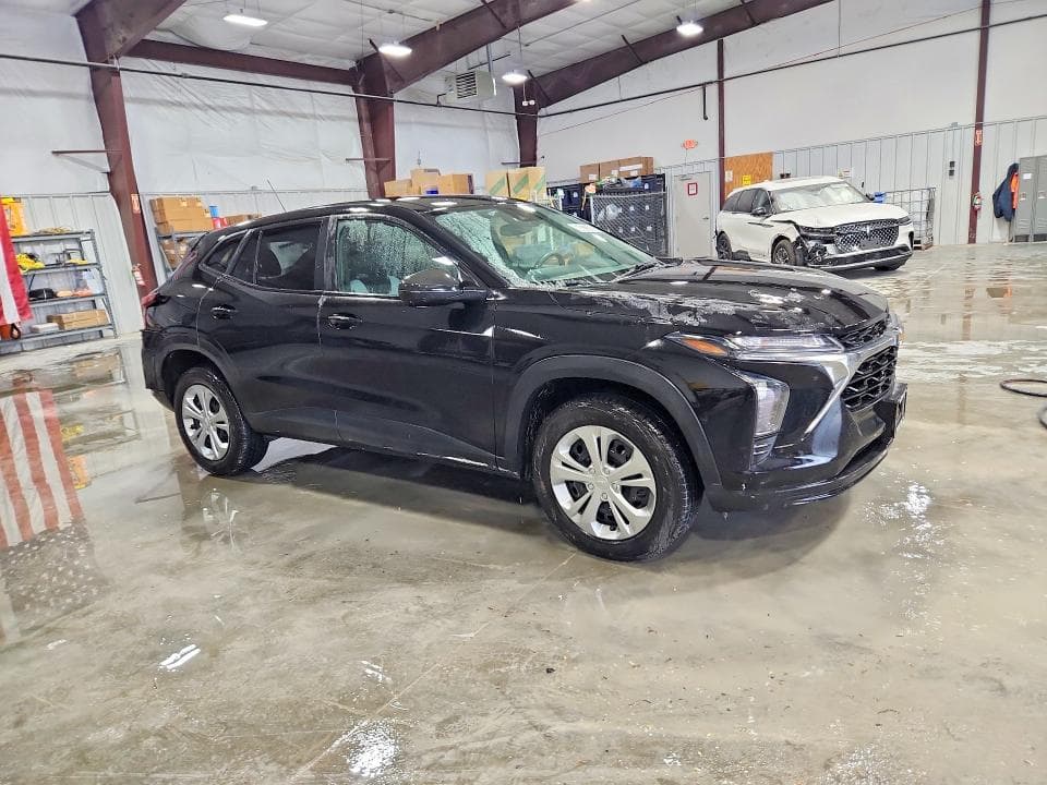 2024 CHEVROLET TRAX LS 4