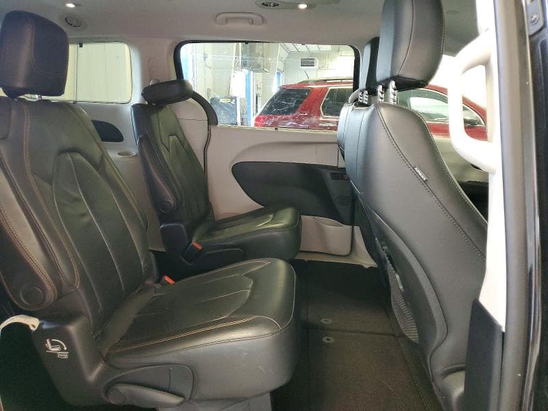 2018 CHRYSLER PACIFICA TOURING L 11
