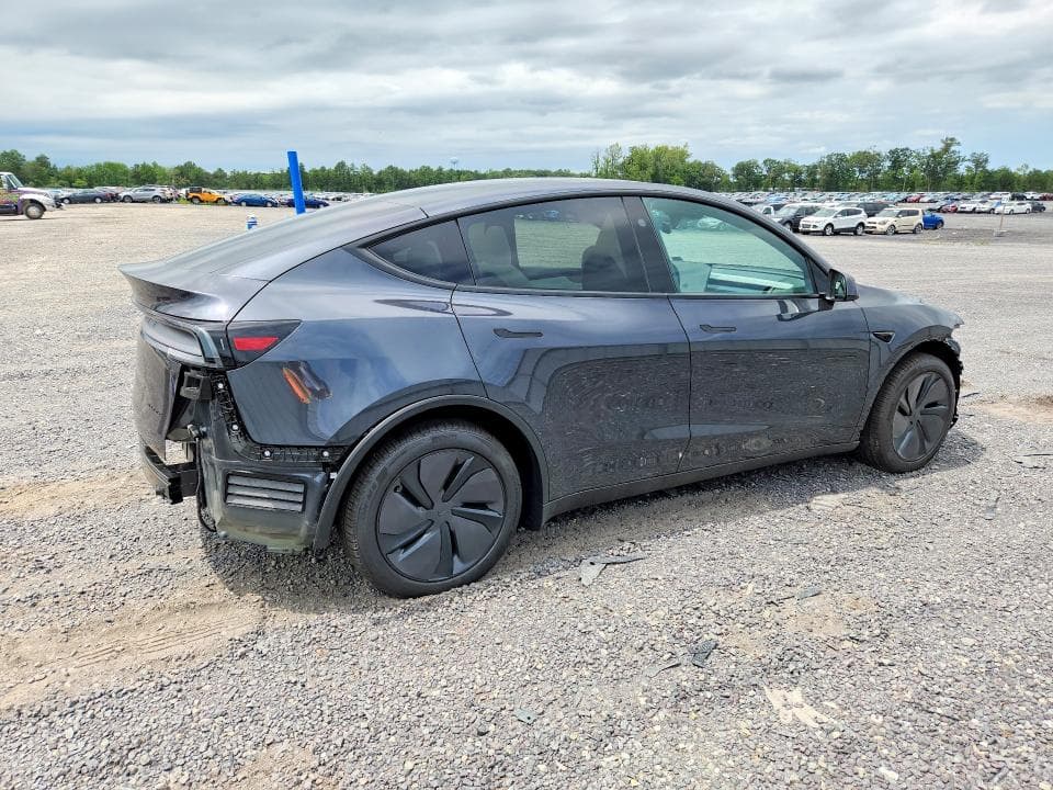 2026 TESLA MODEL Y 3