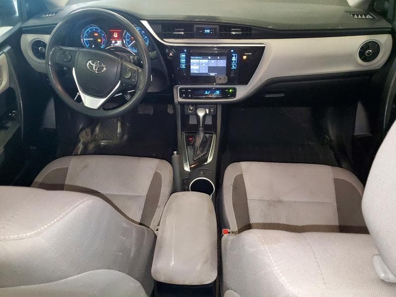 2017 TOYOTA COROLLA LE 8