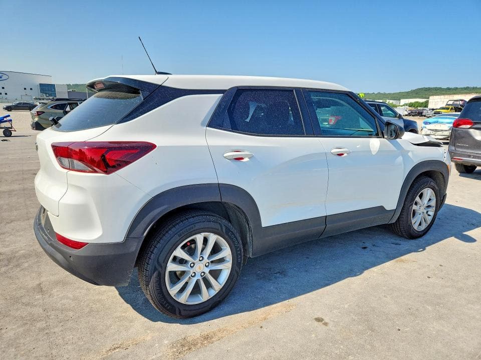 2021 CHEVROLET TRAILBLAZER LS 3