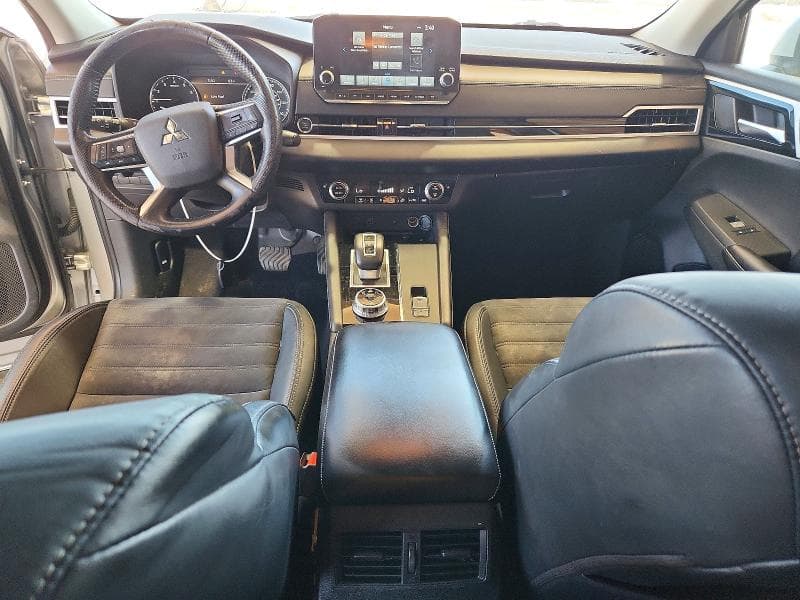 2022 MITSUBISHI OUTLANDER SE 8