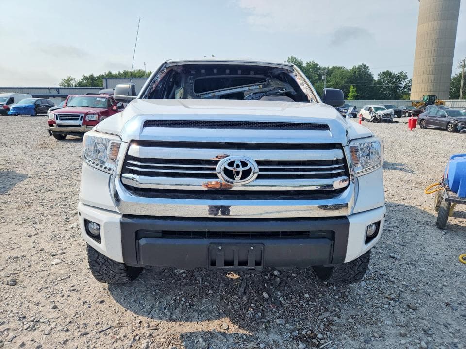 2017 TOYOTA TUNDRA SR5 5