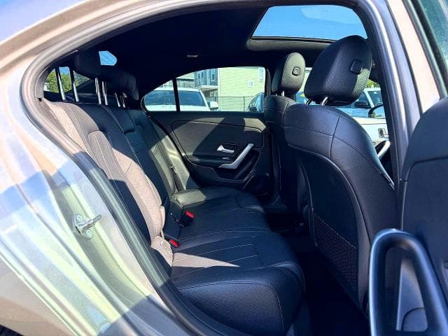 2019 MERCEDES-BENZ A 220 4MATIC 6