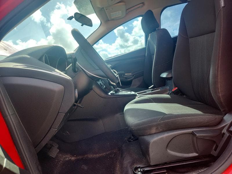 2017 FORD FOCUS SE 7
