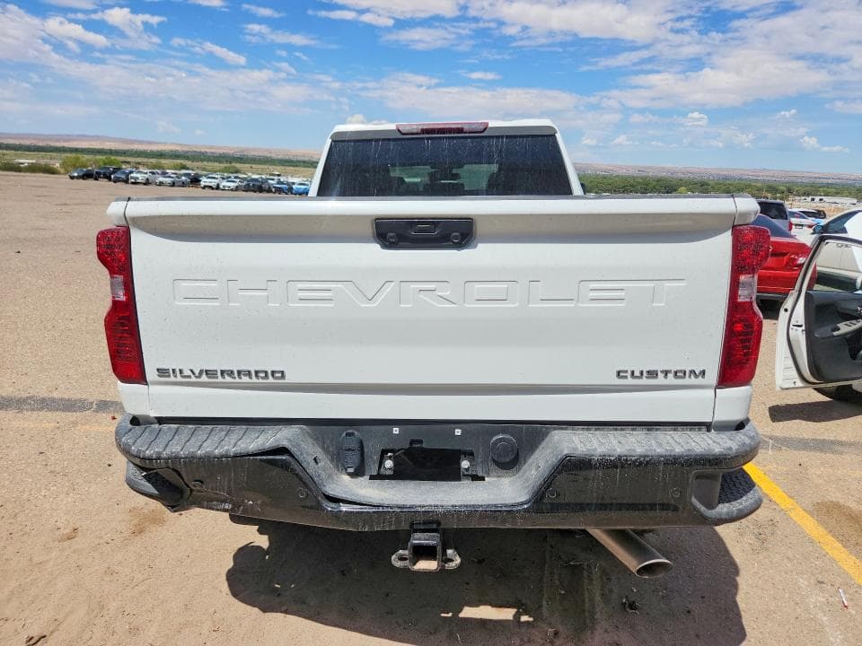 2025 CHEVROLET SILVERADO K2500 CUSTOM 6