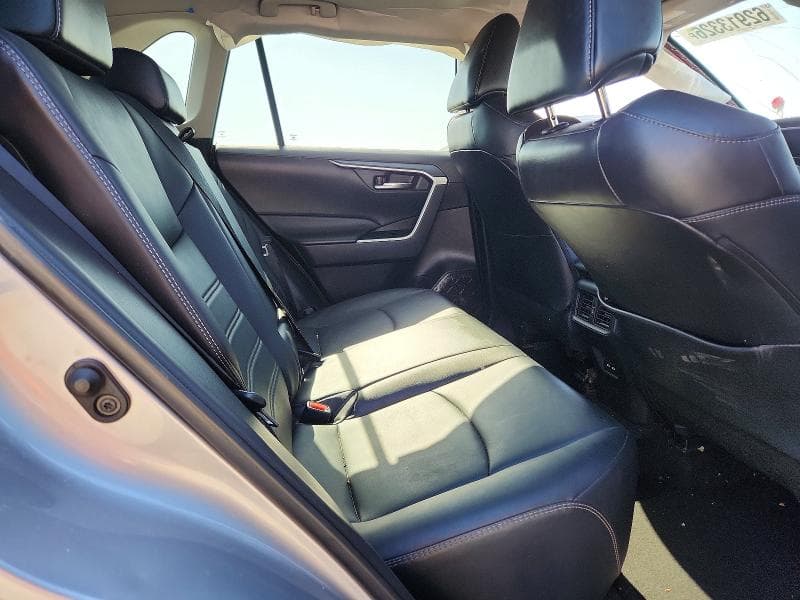 2021 TOYOTA RAV4 XLE PREMIUM 11