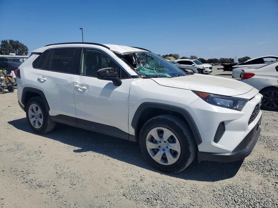2019 TOYOTA RAV4 LE 4